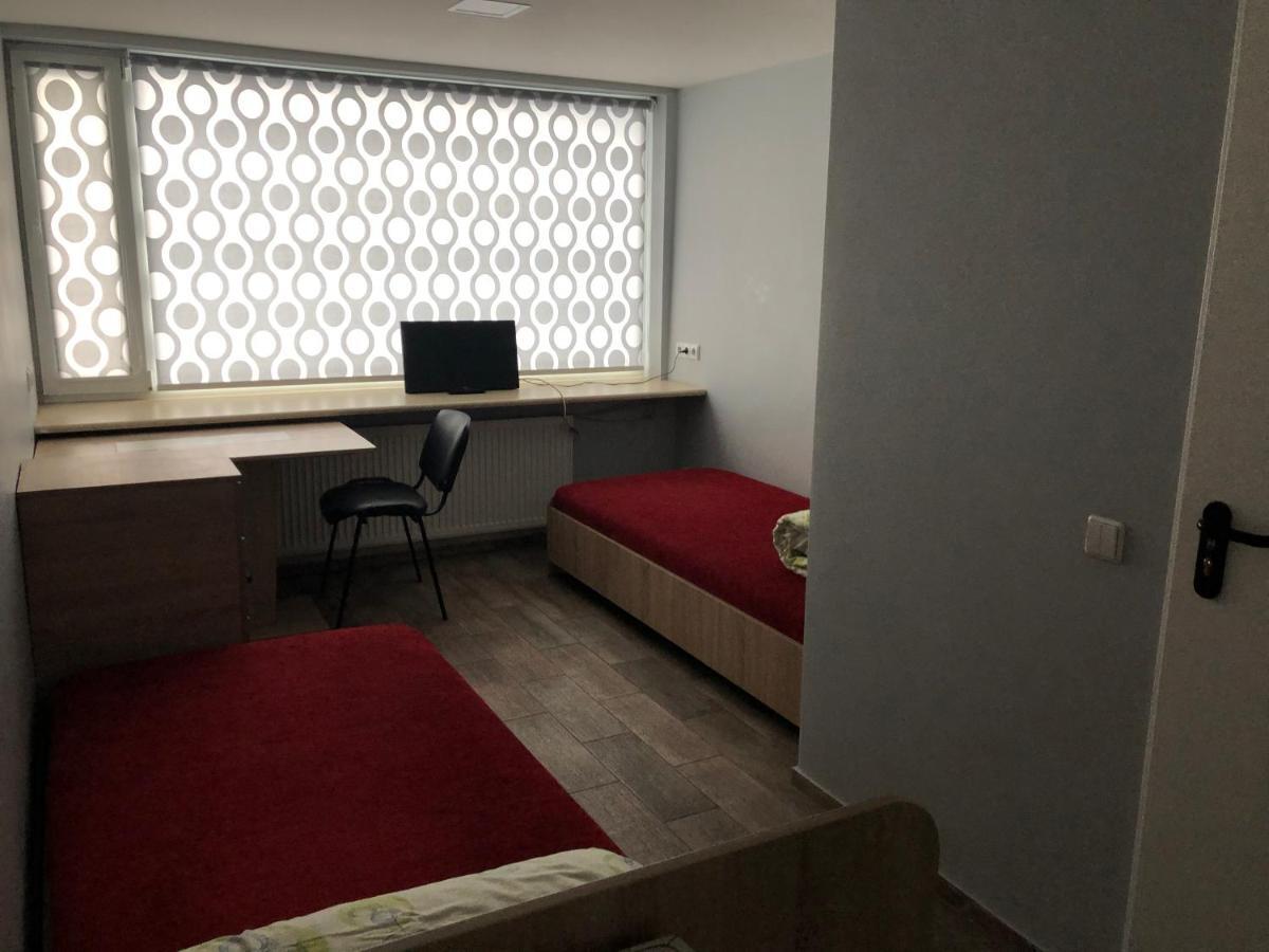 Hostel Laurita Каунас Экстерьер фото